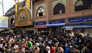 ویدیو | ماجرای اعتراض امروز کسبه بازار تهران؛ مطالبه از دولت برای اقدام موثر