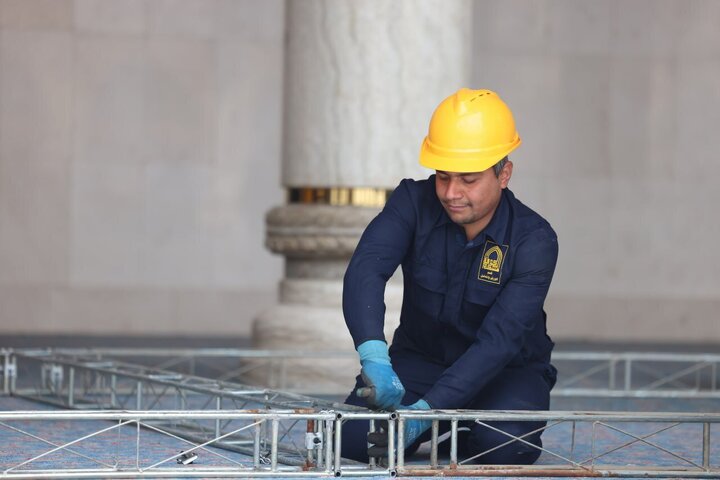 تقرير مصور/ تحضيرات كبيرة لتخصيص أماكن خاصة للمصلين خلال فترة الاعتكاف في جامع الكوفة