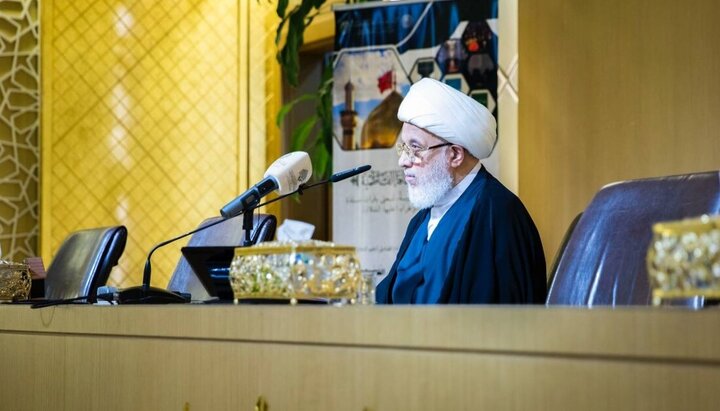 تقرير مصور/ ممثل المرجعية العليا يكرم الطالبات الأوائل في الدراسة الحوزوية ضمن مؤسسة أم أبيها (ع) للثقافة الفاطمية