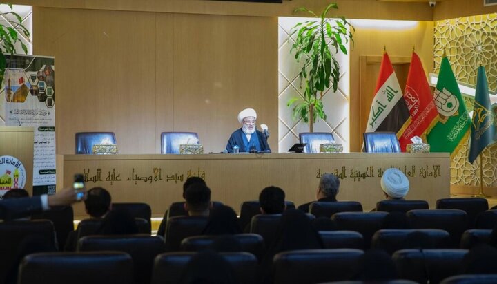 تقرير مصور/ ممثل المرجعية العليا يكرم الطالبات الأوائل في الدراسة الحوزوية ضمن مؤسسة أم أبيها (ع) للثقافة الفاطمية