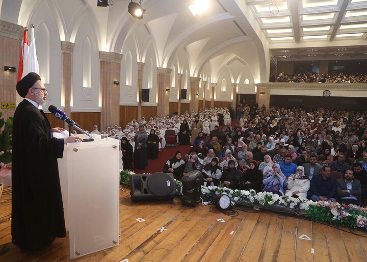 تقرير مصور/ حفل بهيج لأكثر من 400 فتاة بلغن سن التكليف الشرعي في حارة حريك اللبنانية