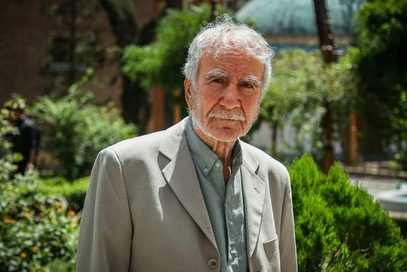 Recomendação do professor Dinani aos jovens buscadores da filosofia: busquem o interior (o sentido profundo)