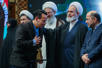 آئین اختتامیه دهمین جشنواره هنر آسمانی