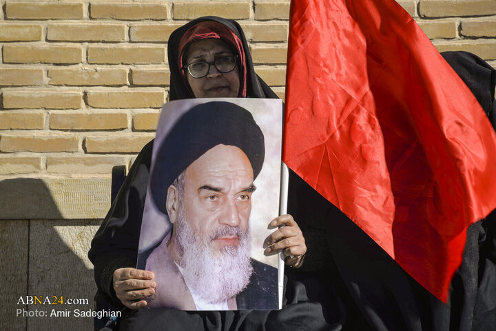 Photos: Commemoration Ceremony of “9 Dey Epic” Held in Shiraz