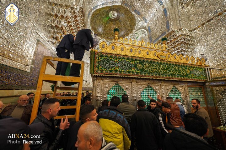 چراغانی و آذین‌بندی حرم مطهر کاظمین در آستانه میلاد فرخنده امام جواد(ع) و امام علی(ع)