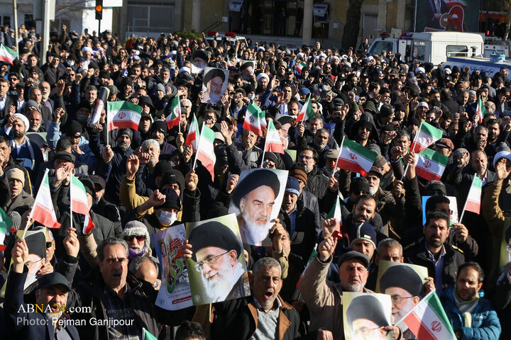 Foto / İsfahan’da 9 Dey Günü Anma Töreni