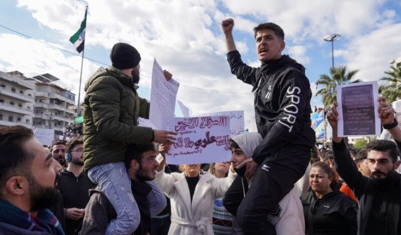 Suriye’nin Kırsal Bölgelerinde Direniş Sesi: Sloganlarda Ortak Tutum Öne Çıkıyor