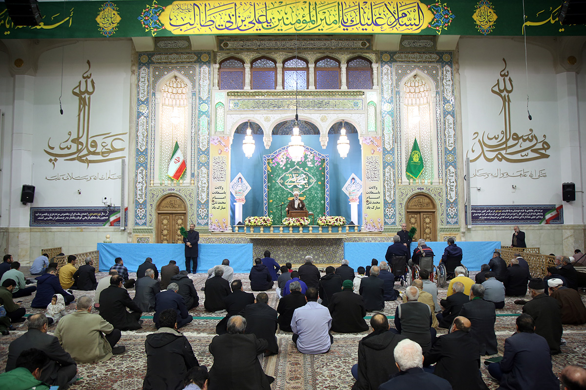 সচিত্র সংবাদ: হযরত মাসুমাহ (সা.আ.)-এর পবিত্র মাজারে ইমাম জাওয়াদ (আ.)-এর জন্মবার্ষিকীর আনন্দ উৎসব।