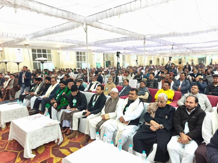 تقرير مصور/ مشاركة  2000 رجل الدين في المؤتمر الوطني لهيئة القانون الشخصي الشيعية في عموم الهند بمدينة لكناو