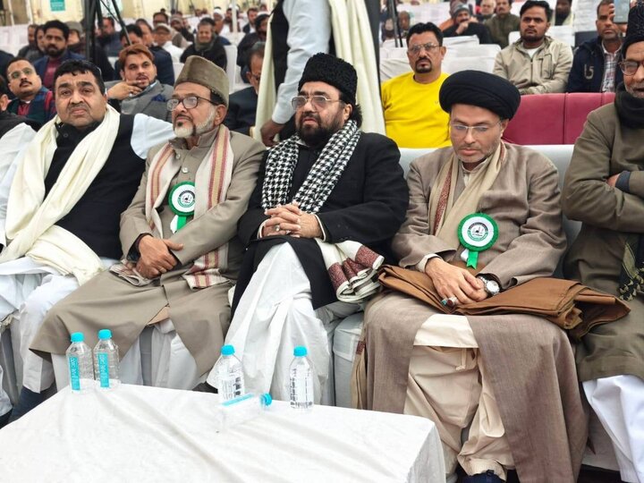 تقرير مصور/ مشاركة  2000 رجل الدين في المؤتمر الوطني لهيئة القانون الشخصي الشيعية في عموم الهند بمدينة لكناو