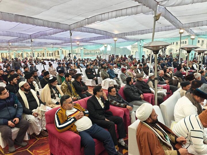 تقرير مصور/ مشاركة  2000 رجل الدين في المؤتمر الوطني لهيئة القانون الشخصي الشيعية في عموم الهند بمدينة لكناو