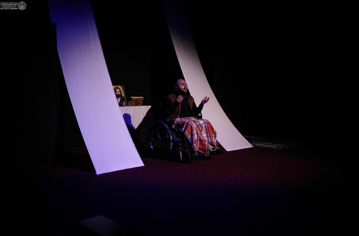 تقرير مصور/ برعاية العتبة العلوية..مسرحيةً فكريةً هادفةً بعنوان (مملكة النور) تزامنًا مع ذكرى ولادة أمير المؤمنين(ع)