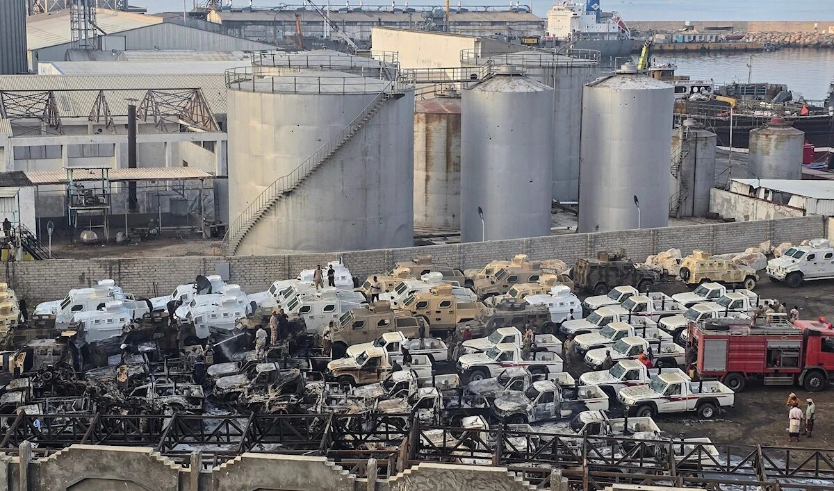 Têkoşîna desthilatdariyê ya navbera Riyaz û Ebû Zabî