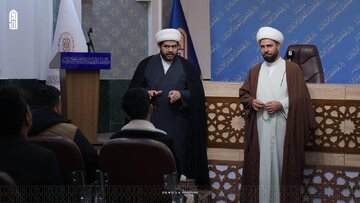 تصویری رپورٹ|  نجفِ اشرف میں دارالحکمہ فاؤنڈیشن سے وابستہ مدرک مرکز برائے ترقی و اسلامی مطالعات کے زیرِ اہتمام ثقافتی کیمپ کا آغاز