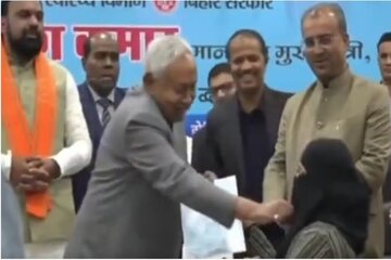 نصرت نے ٹھکرائی نتیش حکومت کی ملازمت، حجاب والی متاثرہ ڈاکٹر نے آخری تاریخ پر بھی نہیں کیا جوائن