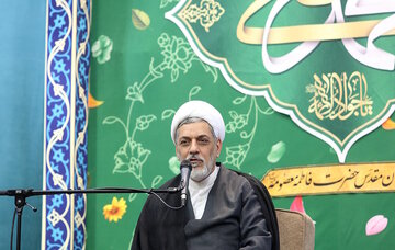 আহলে বাইত (আ.)-এর মাকতাবের শিক্ষায়, দুর্বলদের প্রতি কর্তৃপক্ষের মনোযোগ দেওয়ার প্রয়োজনীয়তা