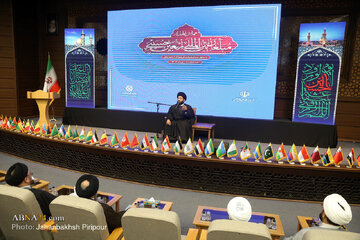  اربعین فراتر از یک مناسک، موتور بازسازی هویت امت اسلامی است