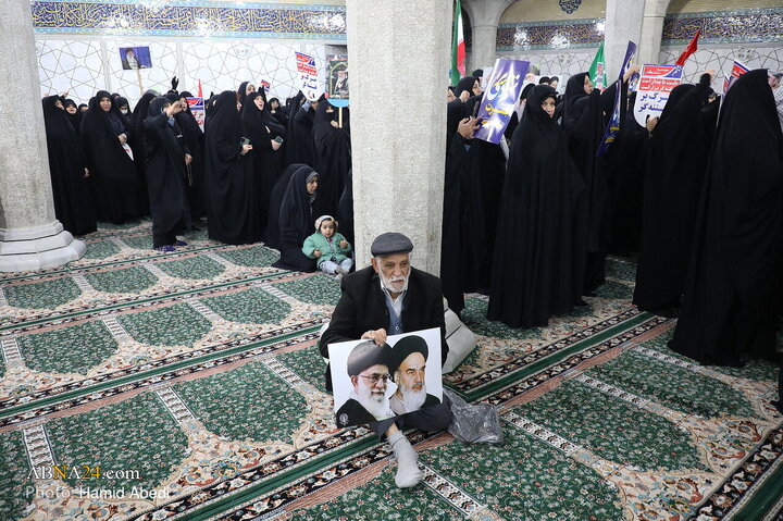 تقرير مصور/ مشاركة واسعة في مراسم إحياء يوم الله التاسع من دي بمدينة قم