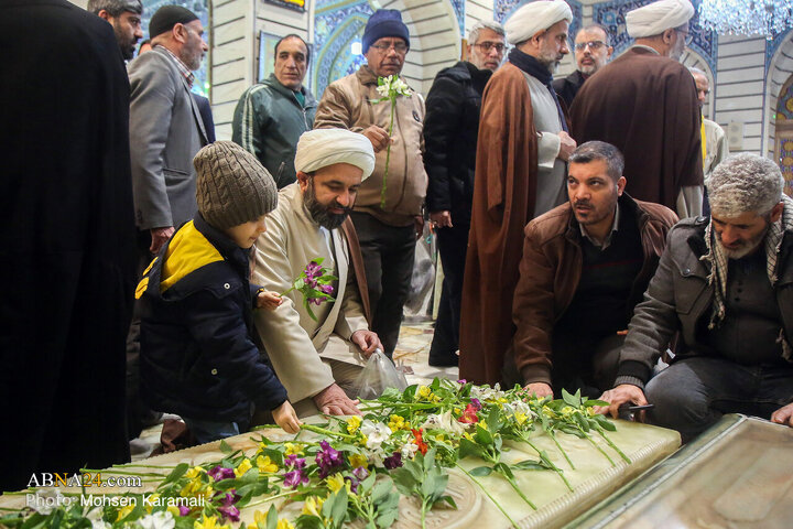 Informe fotográfico | Ceremonia de lectura de El sermon por los servidores del santuario de la Excelencia Fátima Masuma (PB) en conmemoración del ayatolá Mohammad-Taqi Mesbah-Yazdi