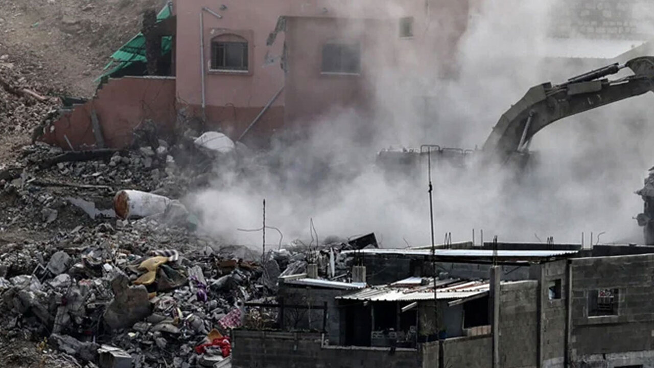 পশ্চিমতীরে শরণার্থী শিবিরের ২৫ ভবন ধ্বংস