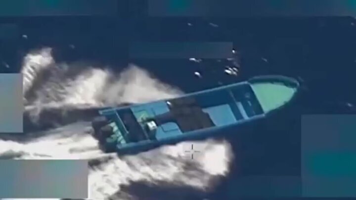 अमेरिका ने फिर अंतर्राष्ट्रीय जलक्षेत्र में नौकाओं पर हमले किए 