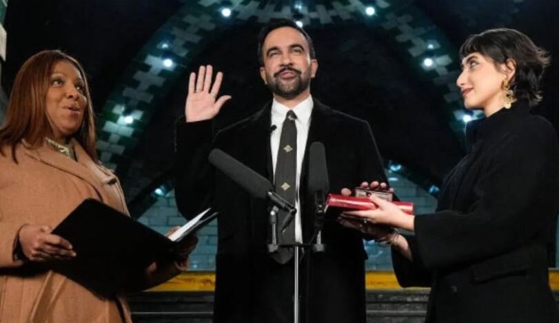 ज़ोहरान ममदानी ने क़ुरआन पर हाथ रख कर ली मेयर पद की शपथ