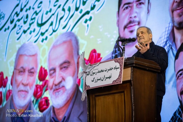 تقرير مصور/ مراسم الذكرى السنوية السادسة للشهيد سليماني بمصلى طهران - 1