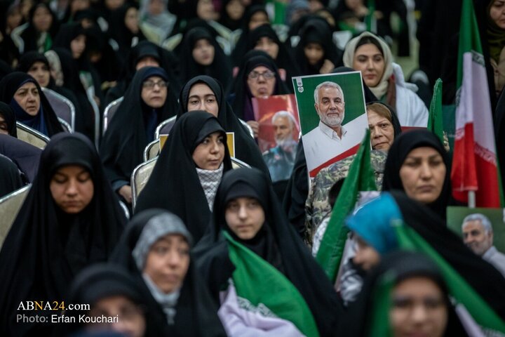 تقرير مصور/ مراسم الذكرى السنوية السادسة للشهيد سليماني بمصلى طهران - 2