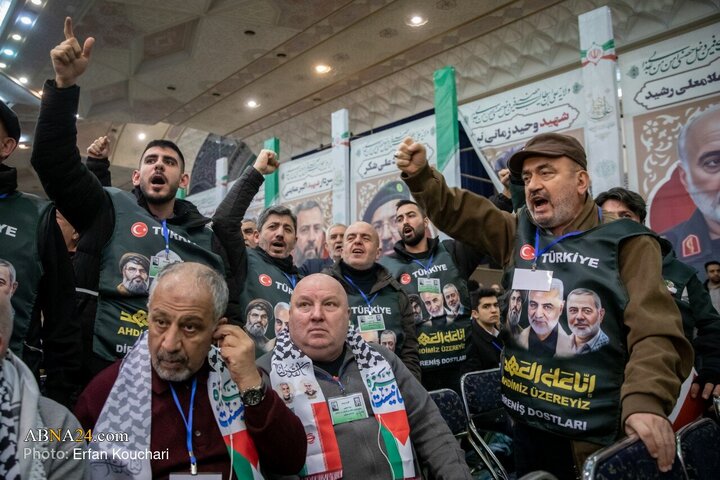 تقرير مصور/ مراسم الذكرى السنوية السادسة للشهيد سليماني بمصلى طهران - 2