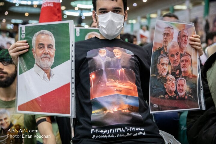 تقرير مصور/ مراسم الذكرى السنوية السادسة للشهيد سليماني بمصلى طهران - 2