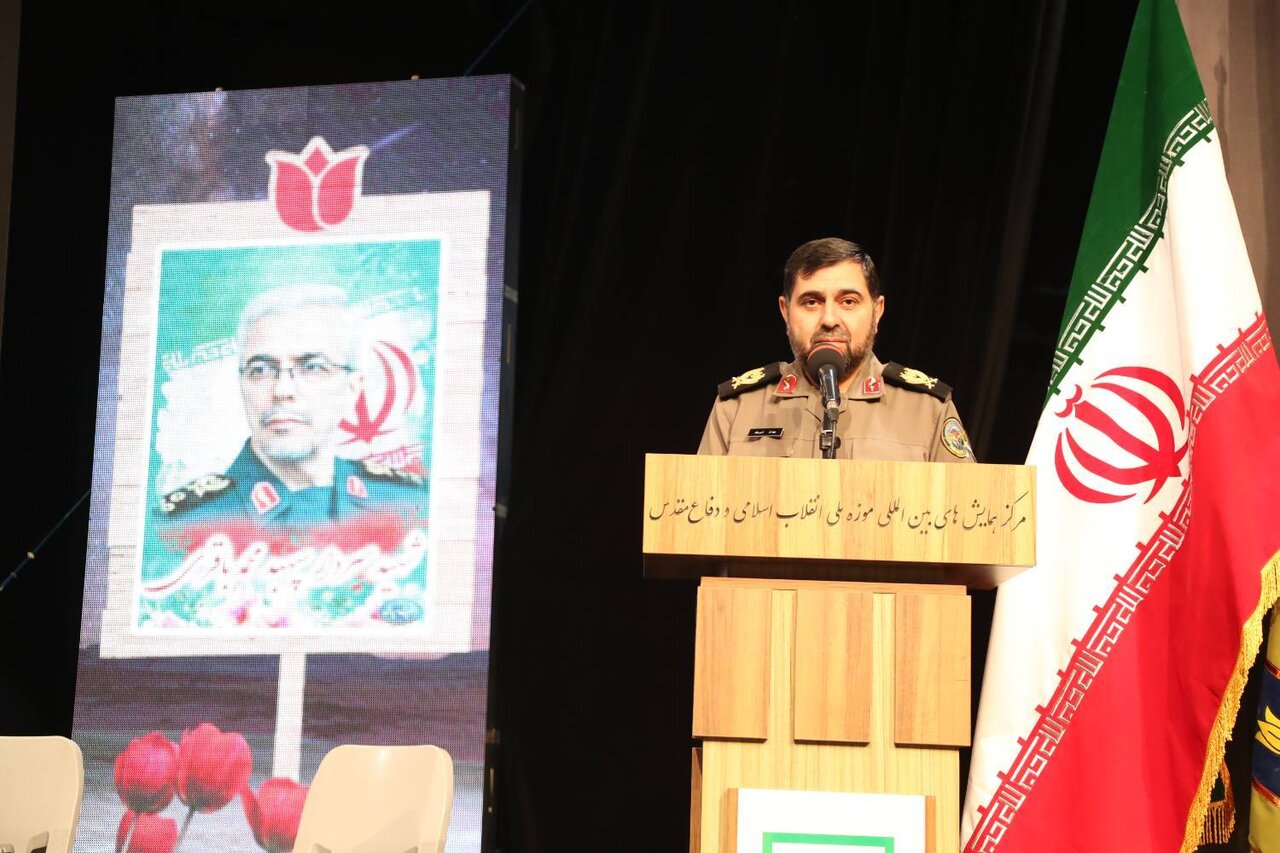 بیستوچهارمین ویژهبرنامه «شب خاطره» در موزه ملی انقلاب اسلامی و دفاع مقدس برگزار شد + عکس