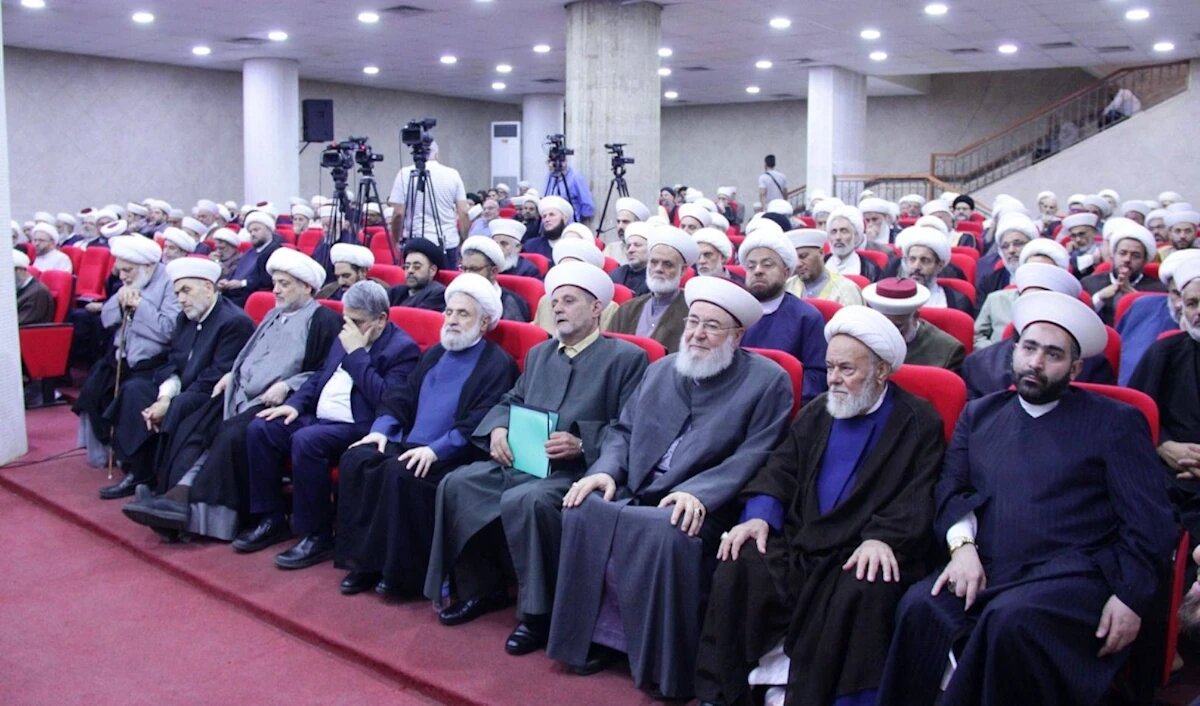 واکنش صریح تجمع علمای مسلمین لبنان به اهانت نماینده پارلمان این کشور به رهبر انقلاب