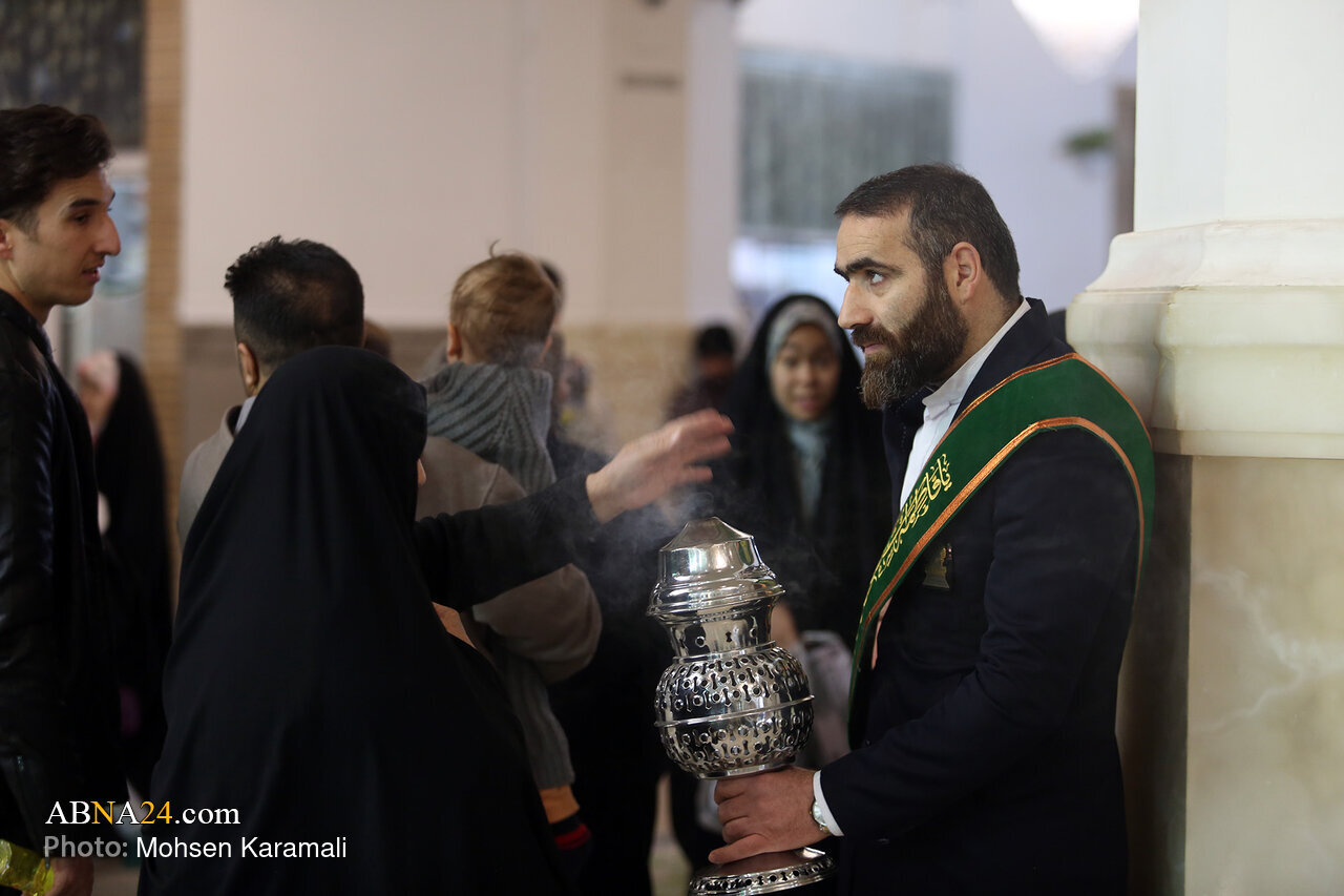 Li şeva ji Dayîkbona  Îmam Elî (S.X), dergehê pîroz a Hazretê Ma‘sûme (S) di Qumê de bi rûmeta taybetî û pîrozahîyê bi hezaran mirov tê di rûnîn