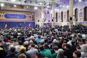 Imam Khamenei: Enemy behind rial fluctuations, economic problems