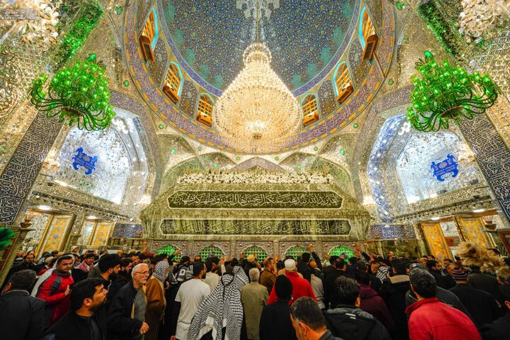 Informe fotográfico |Adorno floral del mausoleo sagrado de Amir al-Mu’minin, Imam Ali (PB)