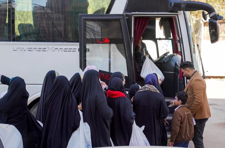 Informe fotográfico | Patrocinado por el Santuario de Amir al-Mu'minin, Imam Ali (PB): distribución de ropa de invierno y visita especial para alumnos del Instituto Al-Riyahin