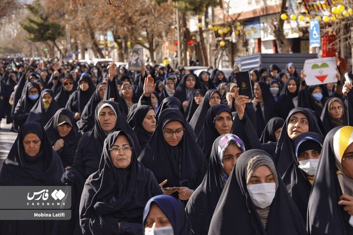 ဆူပူမှုများကို ဖန်တီးနေသည့် မော့ဆက်အေးဂျင့်များ ၏ ကုရ်အာန်ကျမ်းမြတ် ကို မီးရှို့ စော်ကား မှုအား ဟာမာဒန် မြို့ သူ မြို့သားများ က ပြင်းထန်စွာ ရှုတ်ချ ဆန္ဒပြ   ။ ။ Photos