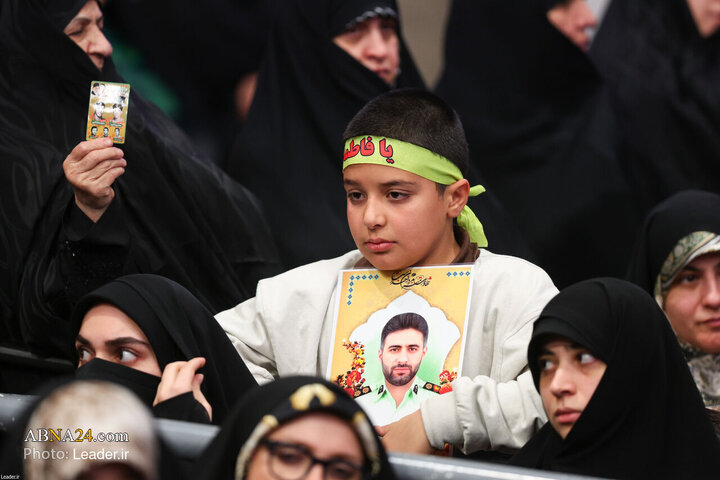 “Hevdîtina Malbatên Şehîdên Îqtîdarê (Desthilatdarîyê) digel Rêberê Şoreşê di Roja jidayikbûna Emîrê Emîrul Mominîn (s.x) de”