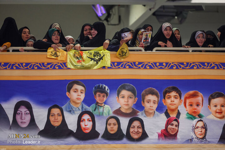 “Hevdîtina Malbatên Şehîdên Îqtîdarê (Desthilatdarîyê) digel Rêberê Şoreşê di Roja jidayikbûna Emîrê Emîrul Mominîn (s.x) de”