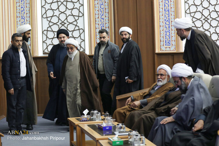 Wêneyên "Hilbijartina Hefteyê"