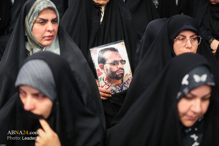 دیدار خانواده شهدای اقتدار با رهبر انقلاب در روز میلاد امیرالمومنین(ع)