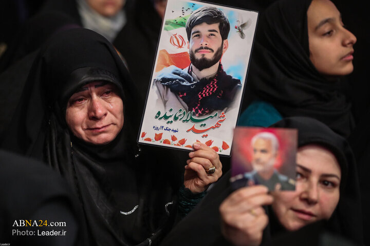 دیدار خانواده شهدای اقتدار با رهبر انقلاب در روز میلاد امیرالمومنین(ع)