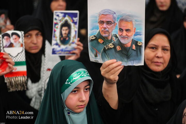 دیدار خانواده شهدای اقتدار با رهبر انقلاب در روز میلاد امیرالمومنین(ع)