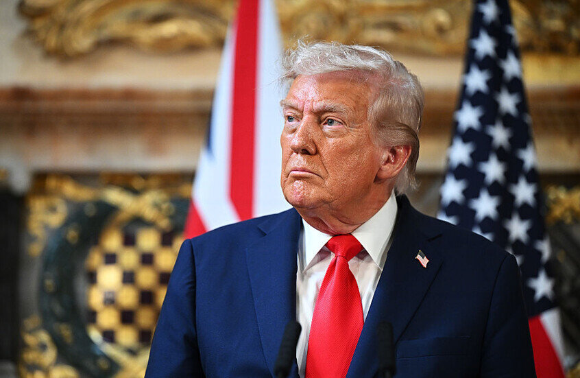 «Yawegotina dijî Îranê ya Trump li dijî Îranê / Bersiva sekreterê Konseya Bilind a Ewlehiyê ya Neteweyî: Li leşker û berjewendiyên xwe baldar bin!»