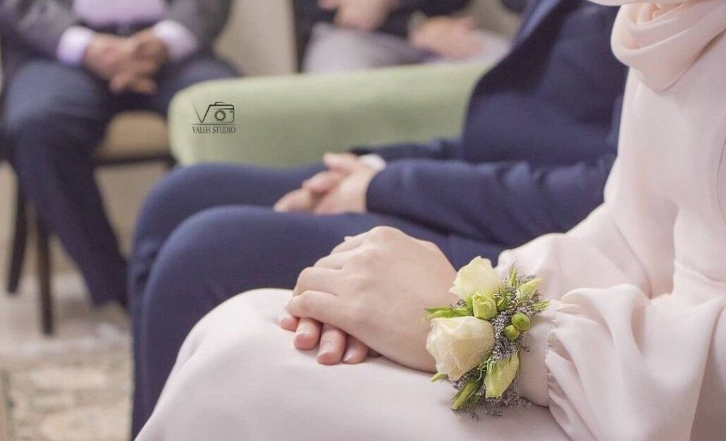 احکام نگاه در خواستگاری و حد پوشش دختر