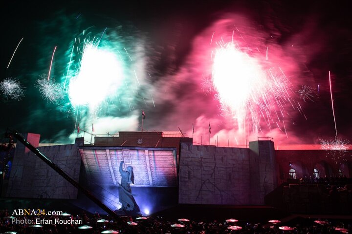 رونمایی از نماد «فاتح خیبر» در میدان امام خمینی (ره) تهران