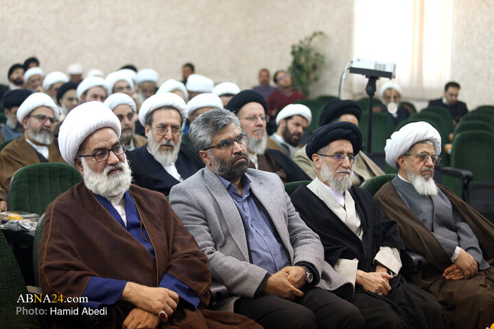 Photos: Head of the Islamic Republic of Iran Broadcasting visits Qom