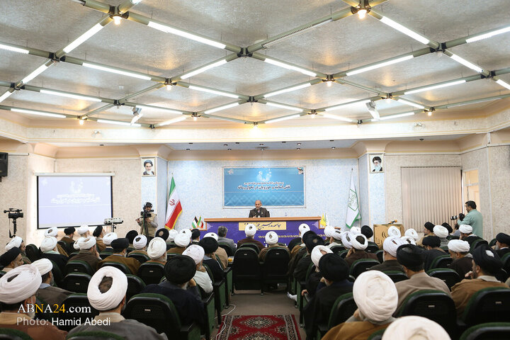 Photos: Head of the Islamic Republic of Iran Broadcasting visits Qom
