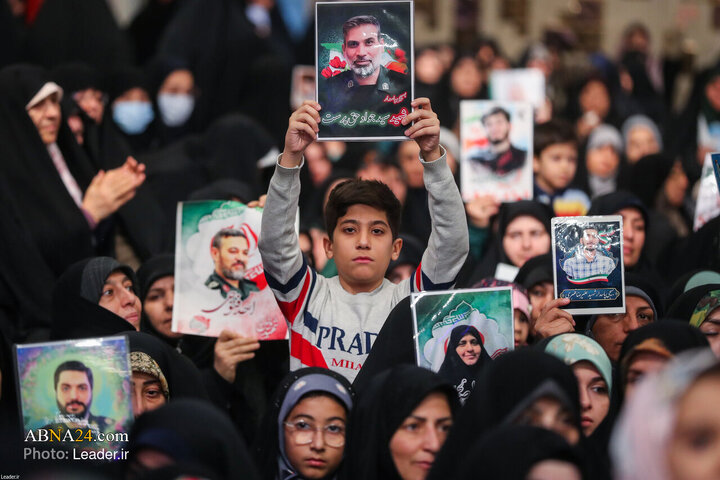 Photos: Imam Khamenei meets with families of martyrs on birth anniversary of Imam Ali (a.s.)