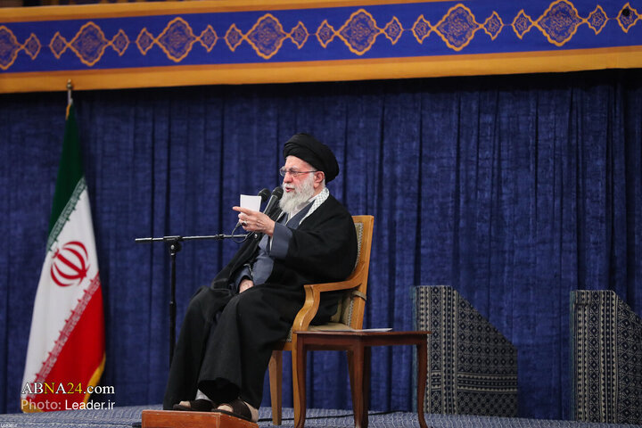 Photos: Imam Khamenei meets with families of martyrs on birth anniversary of Imam Ali (a.s.)